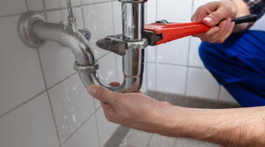 Expert burst pipe repair services in Fackler, AL